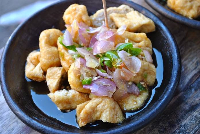 Aneka Jajanan Dan Makanan Khas Cirebon